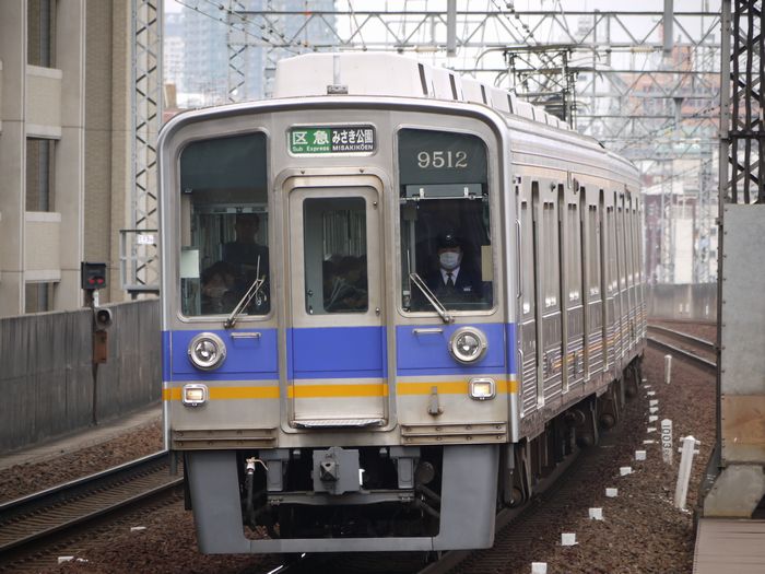 photo(25) 083a.jpg(95519 byte)